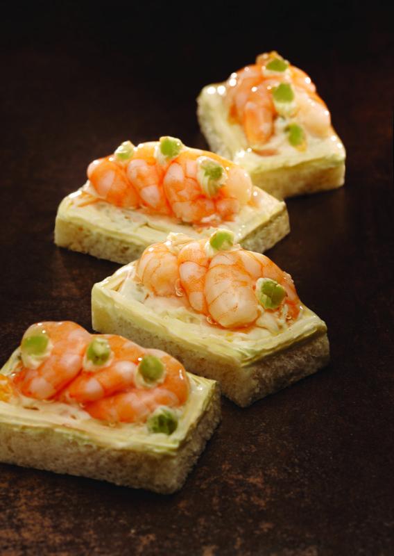 Tartine ai gamberetti