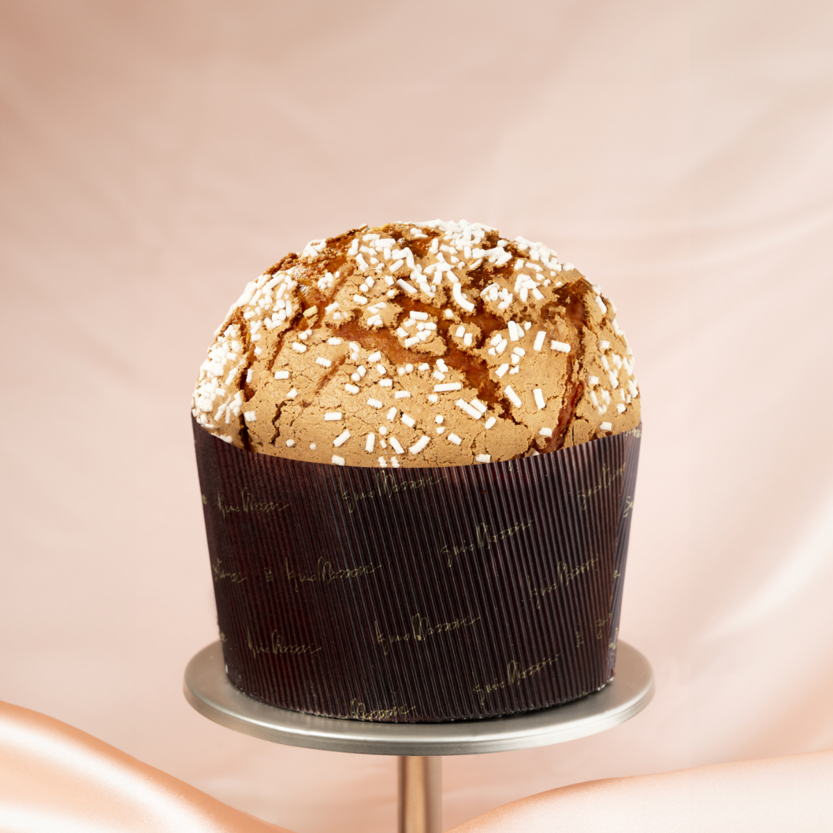 Panettone without candied fruit